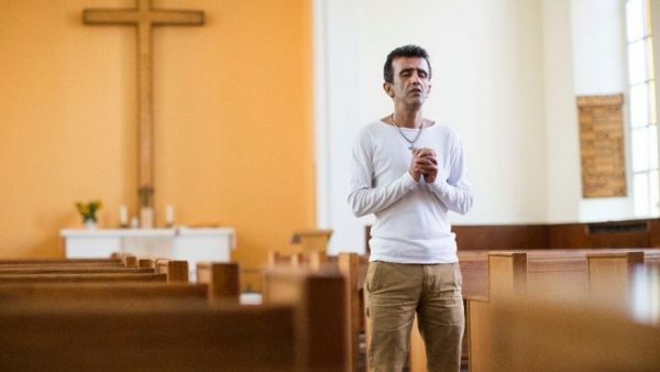 100s of Muslims converting to Christianity in Finland, churches say