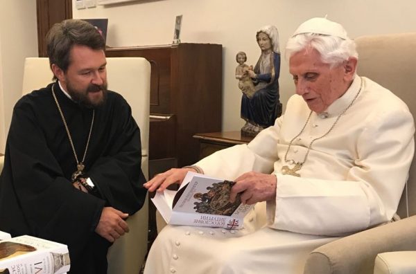 Metropolitan Hilarion of Volokolamsk meets with Pope Emeritus Benedict XVI