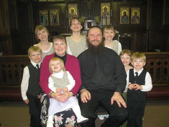 US Orthodox Priest, Wife, and 8 Children Move to Russia (Rostov-the-Great) – Interview