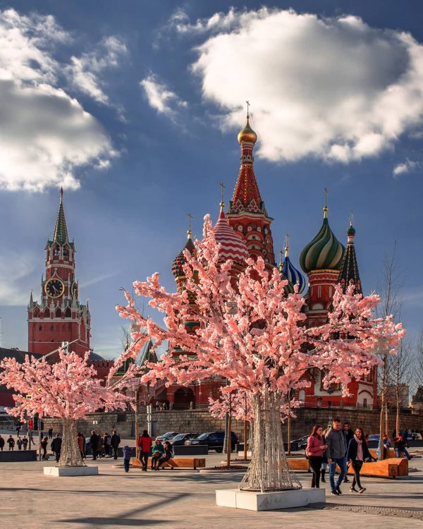 Seven-meter Paschal Egg to Be Set up in Downtown Moscow