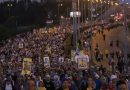 Over 100,000 People Participate in Religious Procession at Night of Commemorating Execution of the Tsar’s Family