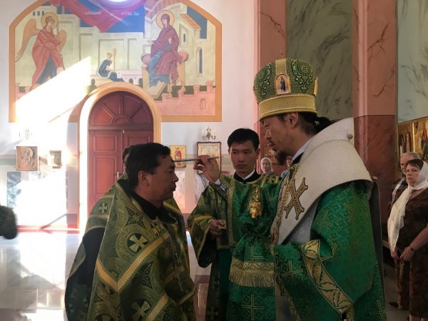 Celebrations on the Day of the Holy Trinity in Pyongyang