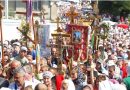 Thousands Arriving at Holy Dormition Pochaev Lavra in Multiple Processions (+ VIDEOS)