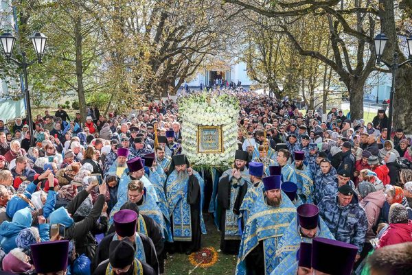 Religious Procession with the Kursk-Root Icon of the Holy Theotokos “of the Sign” Takes Place in Kursk