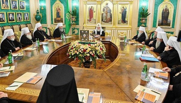 Russian Holy Synod: We Will Stop Commemorating Greek Primate if He Begins to Commemorate or Recognize Schismatics