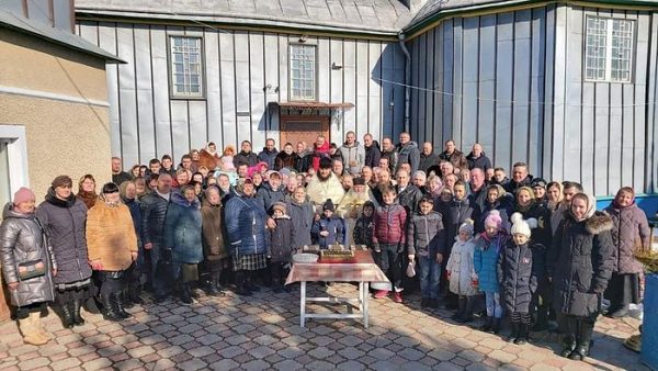 Ukrainian Villagers Celebrate 1-year Anniversary of Round-The-Clock Prayer Vigils in Defense of Their Church