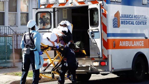 New York Nurses on Their Knees in Hospital Praying for ‘Divine Healing’