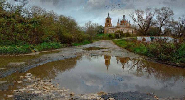 “How to Return to a Regular Church Life after Quarantine If It Is Difficult For You?” – Priests Reply