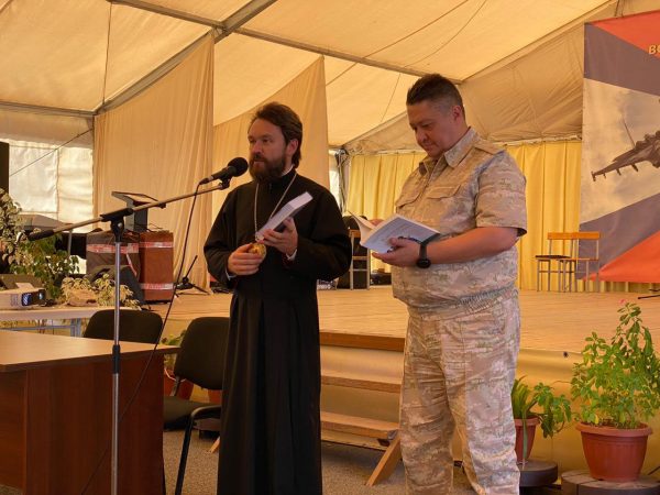 Metropolitan Hilarion of Volokolamsk Meets with Russian Military in Syria