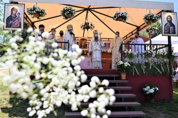 Over 100,000 Romanian Children Baptized in Italy After Bishop Siluan’s Enthronement