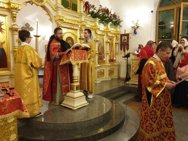 Pascha Celebrated at the Dormition Church in Beijing