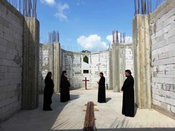 Bessarabian woman donates her fortune for a church to offer prayers for the unity of Romanians