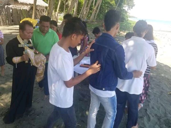 Twelve People from Monophysite Church Baptized into Orthodoxy in the Philippines