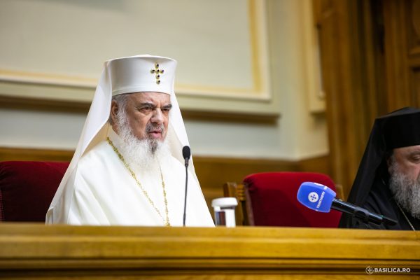 Patriarch Daniel: Even offered in solitude, a Christian’s prayer is solidary, not solitary