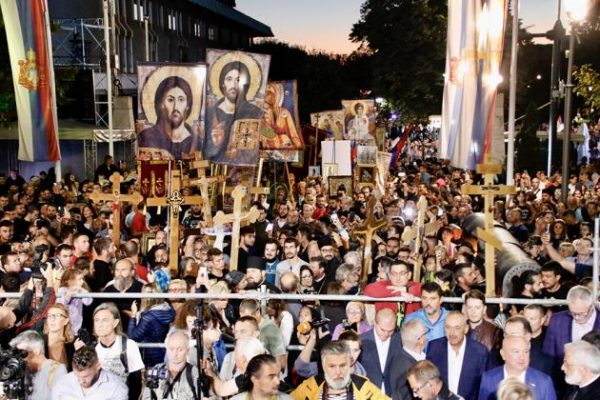 Tens of Thousands of Serbian Orthodox Christians Pray for the Protection of Marriage and Family in Belgrade